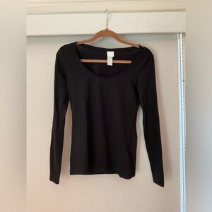 H&M Basics Black Scoop Neck Shirt- Small